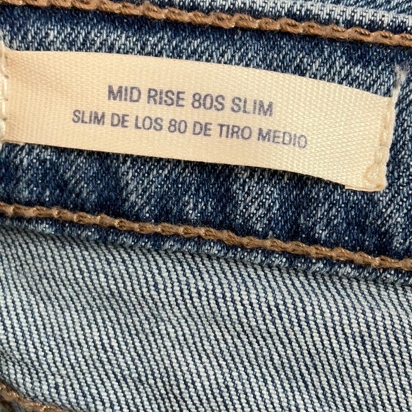 Universal Thread - Women's Mid-Rise 80's Slim Fit Ankle Jeans Medium Wash - Picture 11 of 14